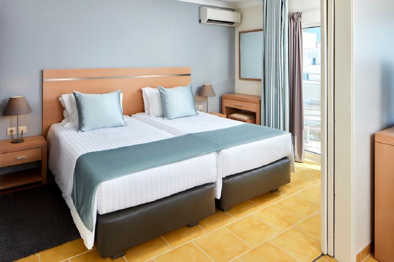 스탠다드 스튜디오 풀장 전망, Santa Eulalia Hotel & Spa