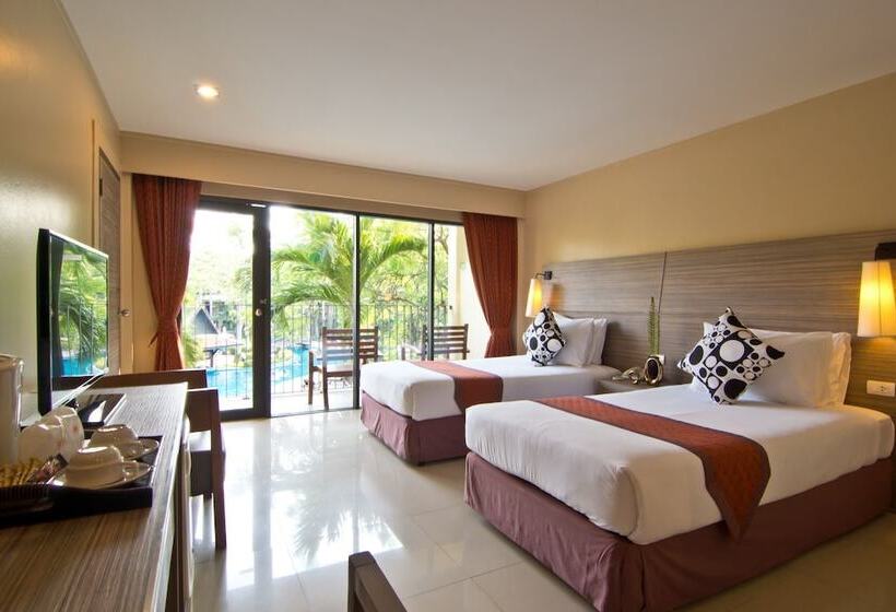 Номер Superior Вид на Бассейн, The Green Park Resort