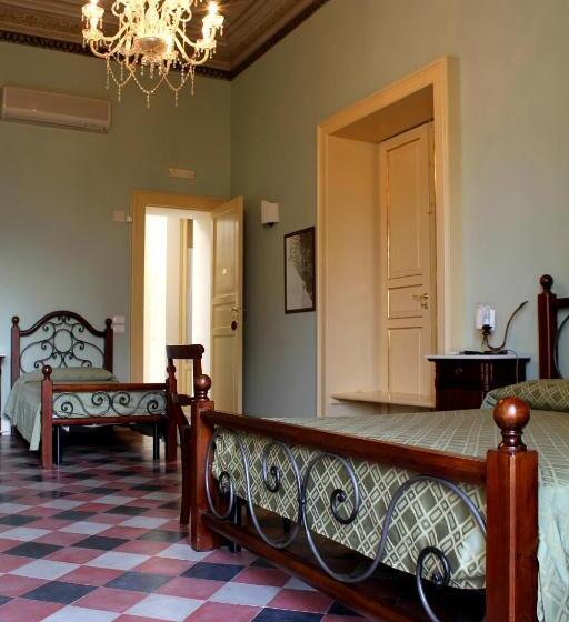 اتاق استاندارد چهارنفره با بالکن, B&b Conte Ruggero