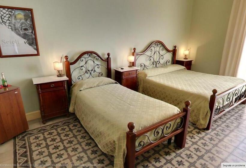 اتاق استاندارد سه تخته با بالکن, B&b Conte Ruggero