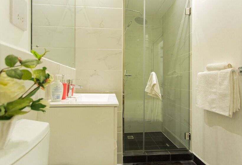 آپارتمان مدیریتی 2 خوابه, Accra Luxury Apartments Cantonments