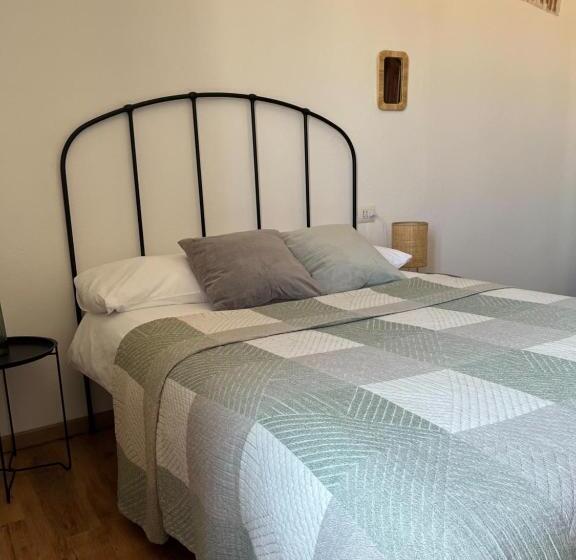 Номер Стандарт с Балконом, Is Scabas Guestrooms