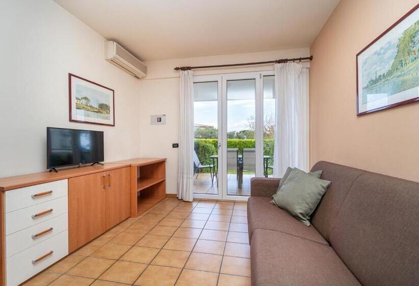 2 Bedroom Apartment Garden View, Residence Primera