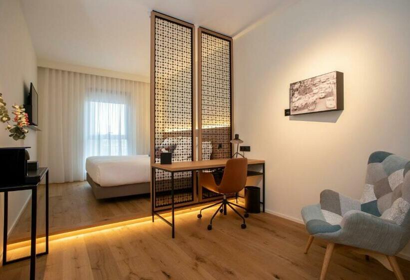 Номер Deluxe, Paxton Barcelona