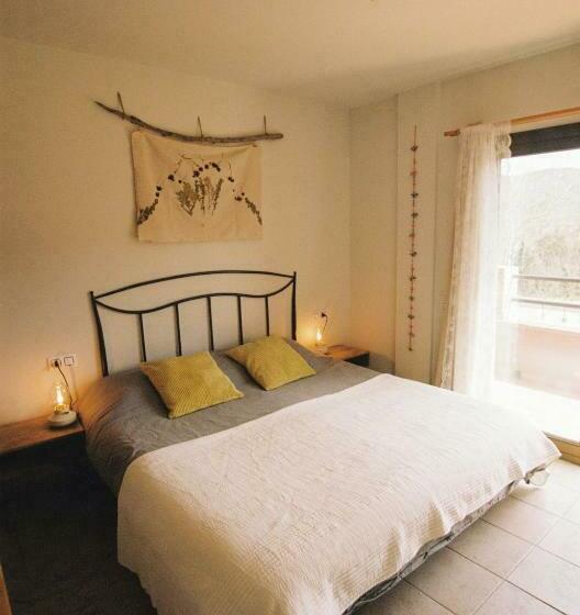 Номер Стандарт с Террасой, Hostal De L Aigua