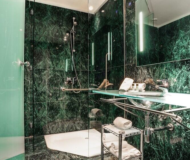 اتاق استاندارد سه نفره, Max Hotel Livorno