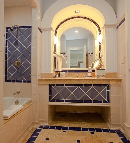 Люкс Повышенной Комфортности, Pueblo Bonito Emerald Bay Resort & Spa   All Inclusive
