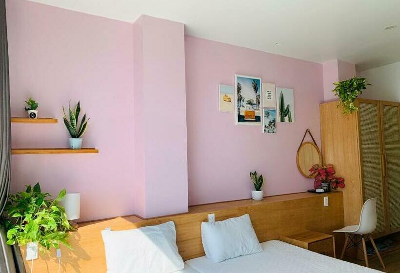 اتاق استاندارد با چشم‌انداز, Rustic House