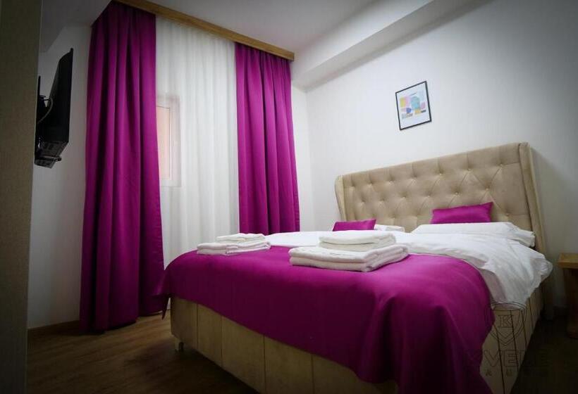 اتاق لوکس, Motel Kvele