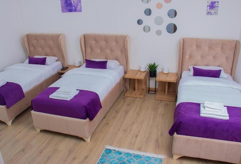 اتاق لوکس سه تخته, Motel Kvele