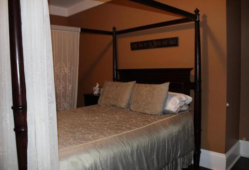 Номер Стандарт, Monroe Manor Inn