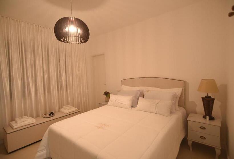 스위트, Ivlas Boutique