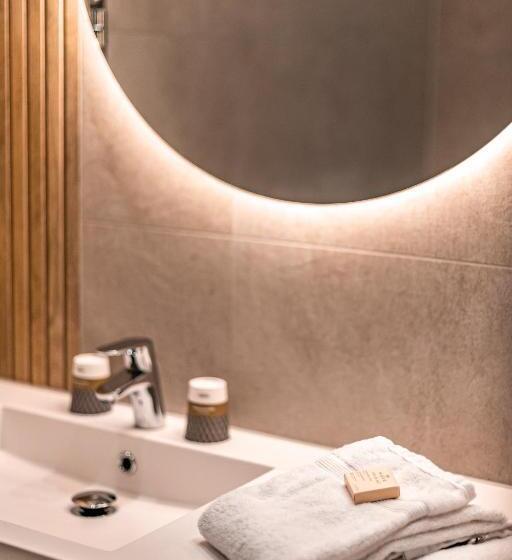 Люкс Кровать Кинг, Mercure Han Sur Lesse