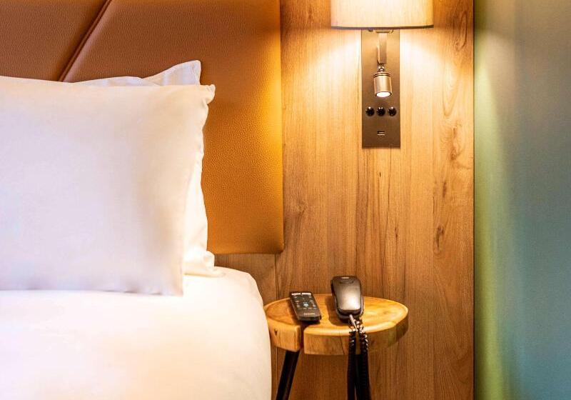 Классический Номер, Mercure Han Sur Lesse