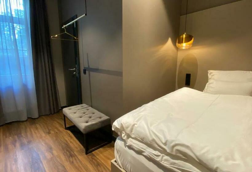 اتاق استاندارد یک نفره, Munich Rooms