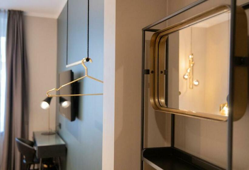 اتاق استاندارد یک نفره, Munich Rooms