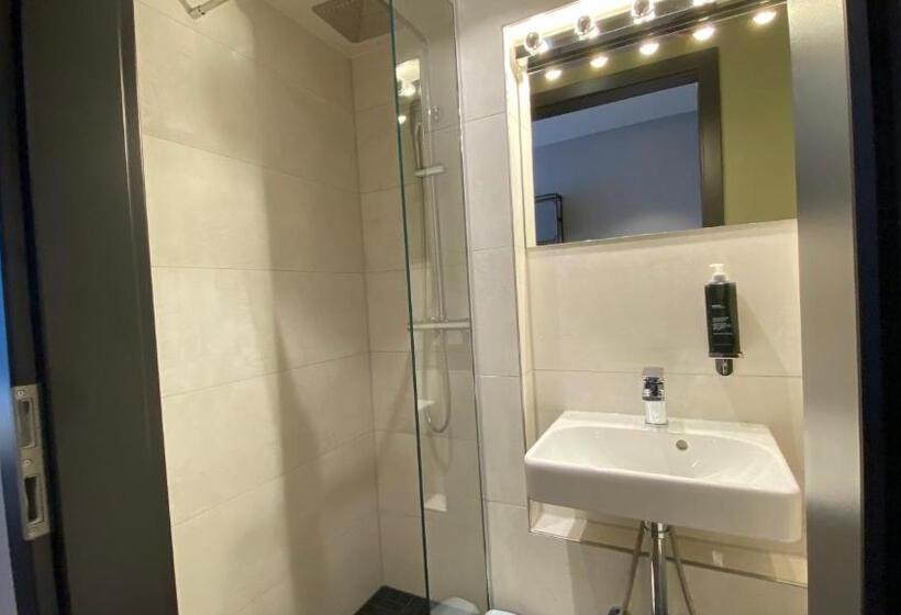 اتاق استاندارد یک نفره, Munich Rooms
