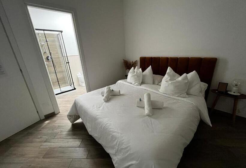 سوئیت با وان آب گرم, Sea Fly Guest House