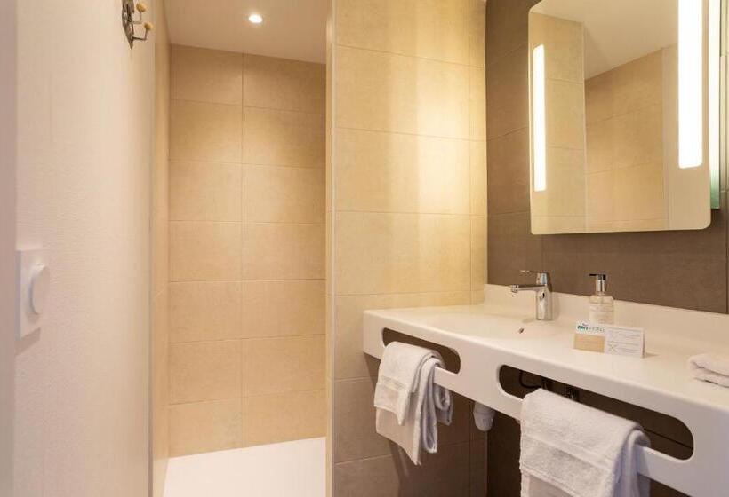 اتاق سوپریور سه تخته, Brit Hotel Ploermel   Hotel De L Hippodrome