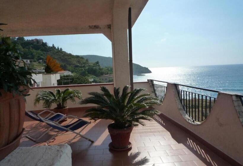 Номер Стандарт Вид на Море с Балконом, Albergo Villa Verde