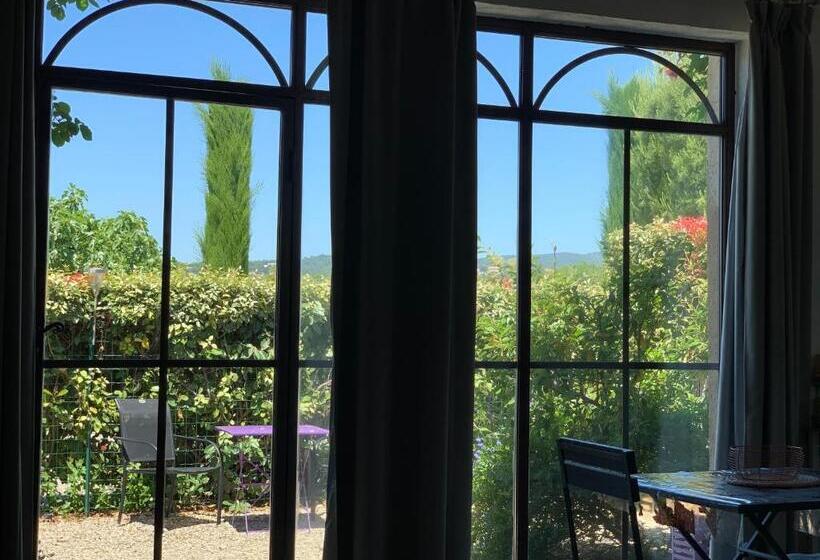 Дом 1 Спальня, Domaine La Condamine Crillon Le Brave
