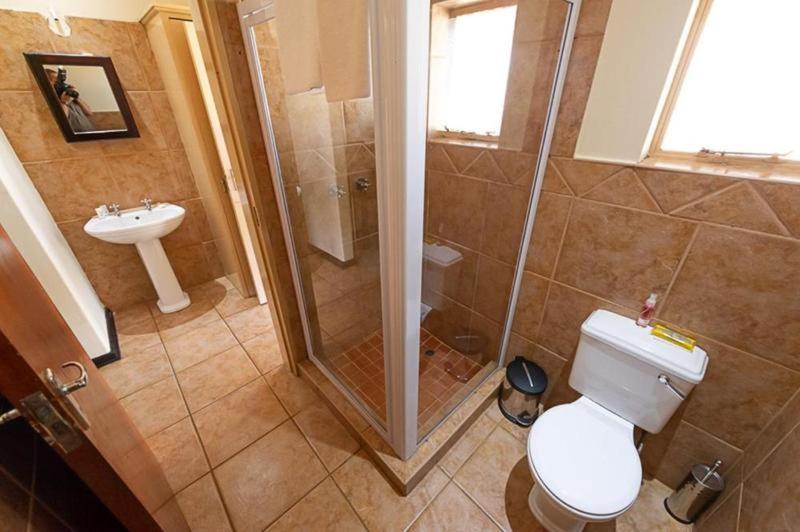 Четырехместный Номер Стандарт, Rita S Guesthouse Cc