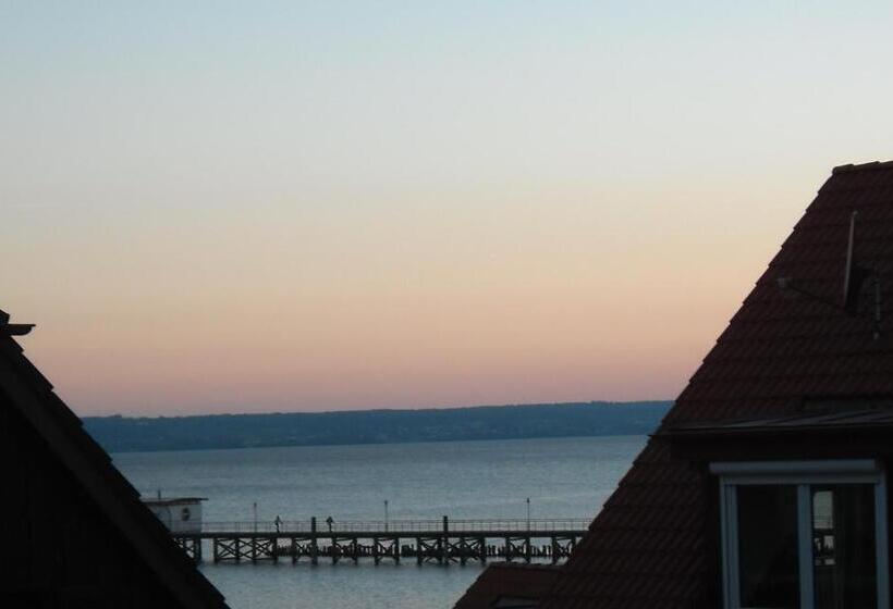 اتاق اکونومی, Strandhaus Hagnau