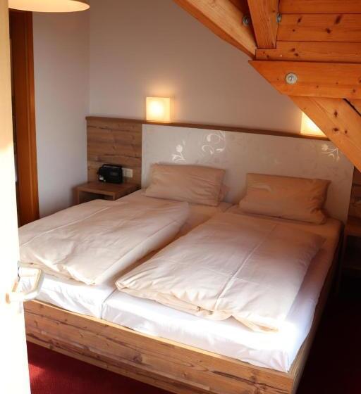 1 Bedroom Apartment Lake View, Strandhaus Hagnau