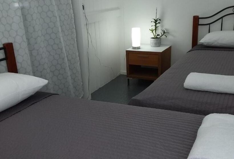 오두막, Verandah Motel