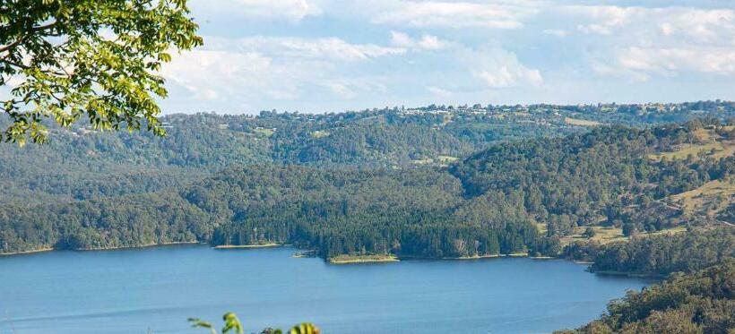 Хижина, Montville Misty View Cottages