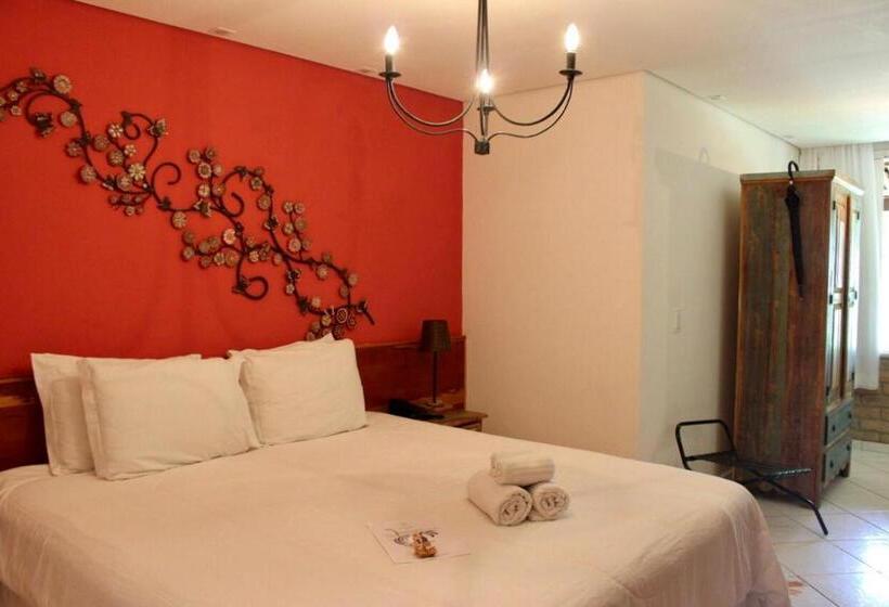 스위트, Parque Do Avestruz Eco Resort