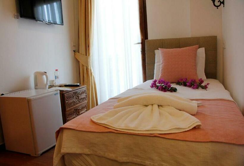 Номер Стандарт Индивидуальный с Балконом, Limon Otel