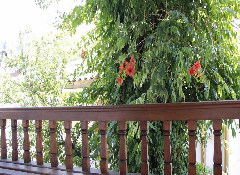 Номер Стандарт с Балконом, Limon Otel