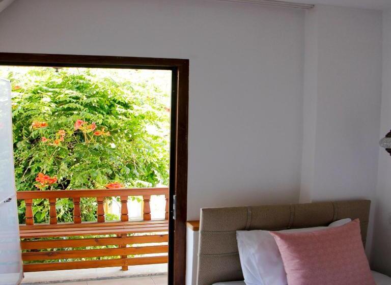 Quarto Estandar Individual com Sacada, Limon Otel