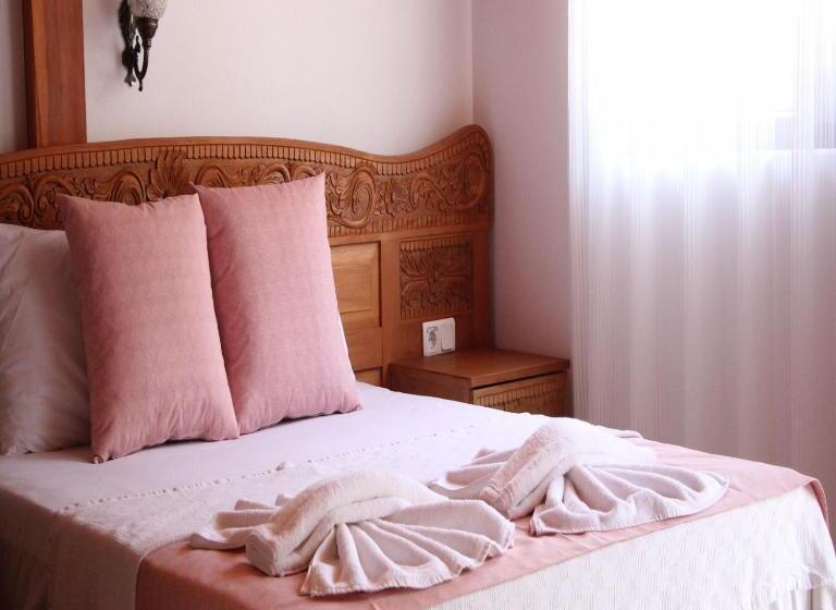 Трехместный Номер Стандарт с Балконом, Limon Otel