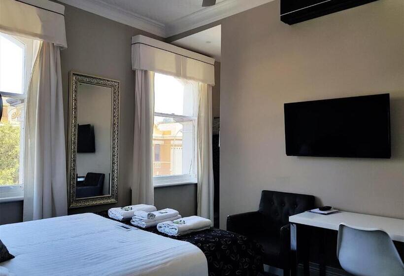 اتاق استاندارد با تخت دو نفره بزرگ, Grand