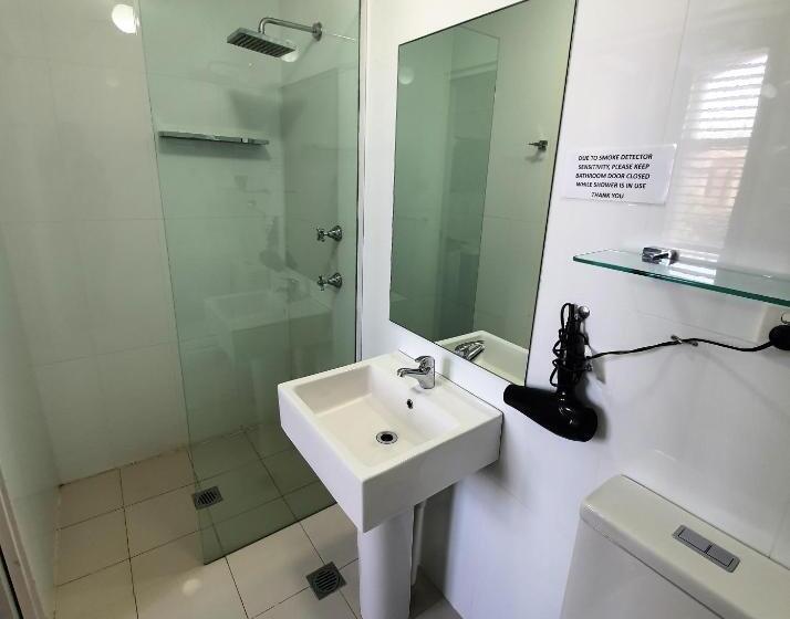 اتاق استاندارد با تخت دو نفره بزرگ, Grand
