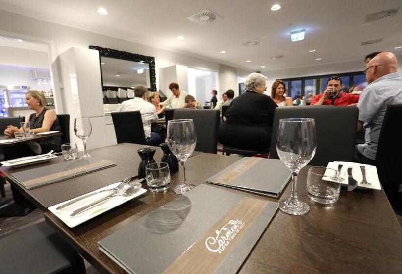 اتاق استاندارد با تخت بزرگ, Stockmans Motel