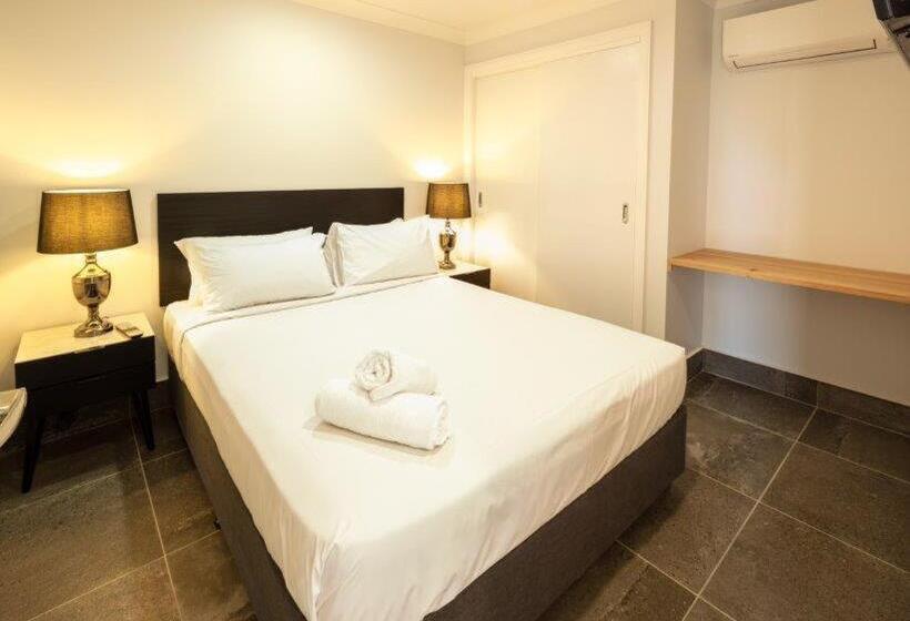 اتاق استاندارد با سرویس بهداشتی مشترک, Stockmans Motel