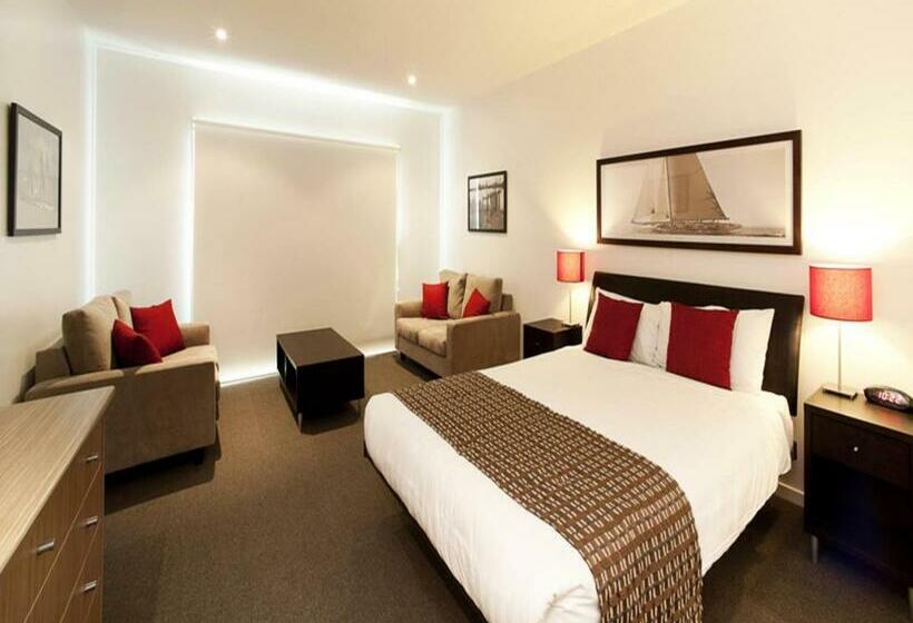 استودیو اجرایی, The Waves Apartments