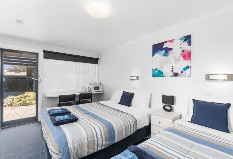 스탠다드 트리플 룸, Wattle Grove Motel Maryborough