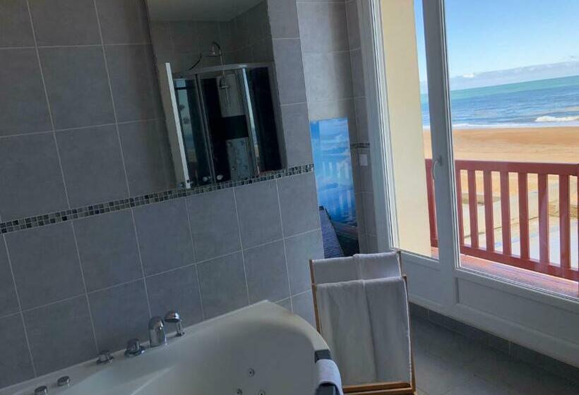 سوئیت با تخت بزرگ, Hôtel De La Plage