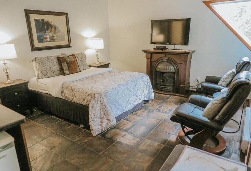 استودیوی استاندارد, Cobble Wood And Bird Sanctuary Guest Houses