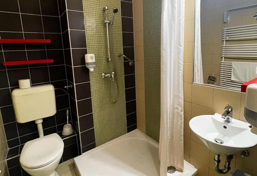 سوییت خانوادگی, Harmónia Hotel Sárvár