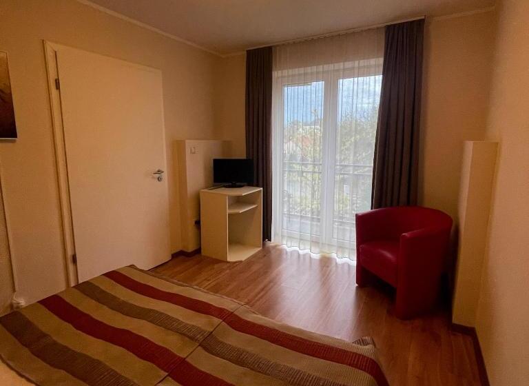 سوییت خانوادگی, Harmónia Hotel Sárvár