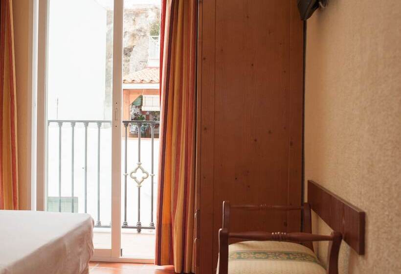 اتاق استاندارد یک نفره, Hostal Jayma