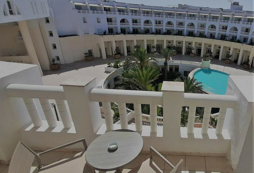 اتاق استاندارد با چشم‌انداز باغ, Medina Solaria And Thalasso