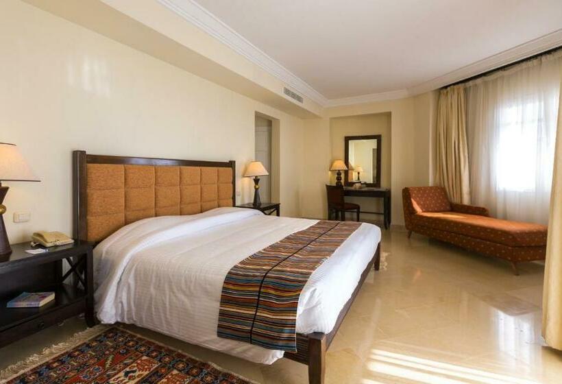 اتاق استاندارد سه تخته با چشم‌انداز باغ, Medina Solaria And Thalasso