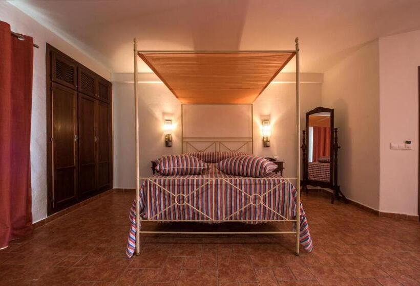 Полулюкс, De Naturaleza Rodalquilar & Spa Cabo De Gata