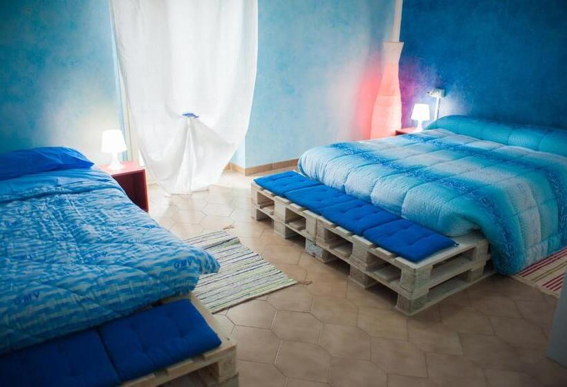 Трехместный Номер Стандарт с Балконом, B&b Casa Tua